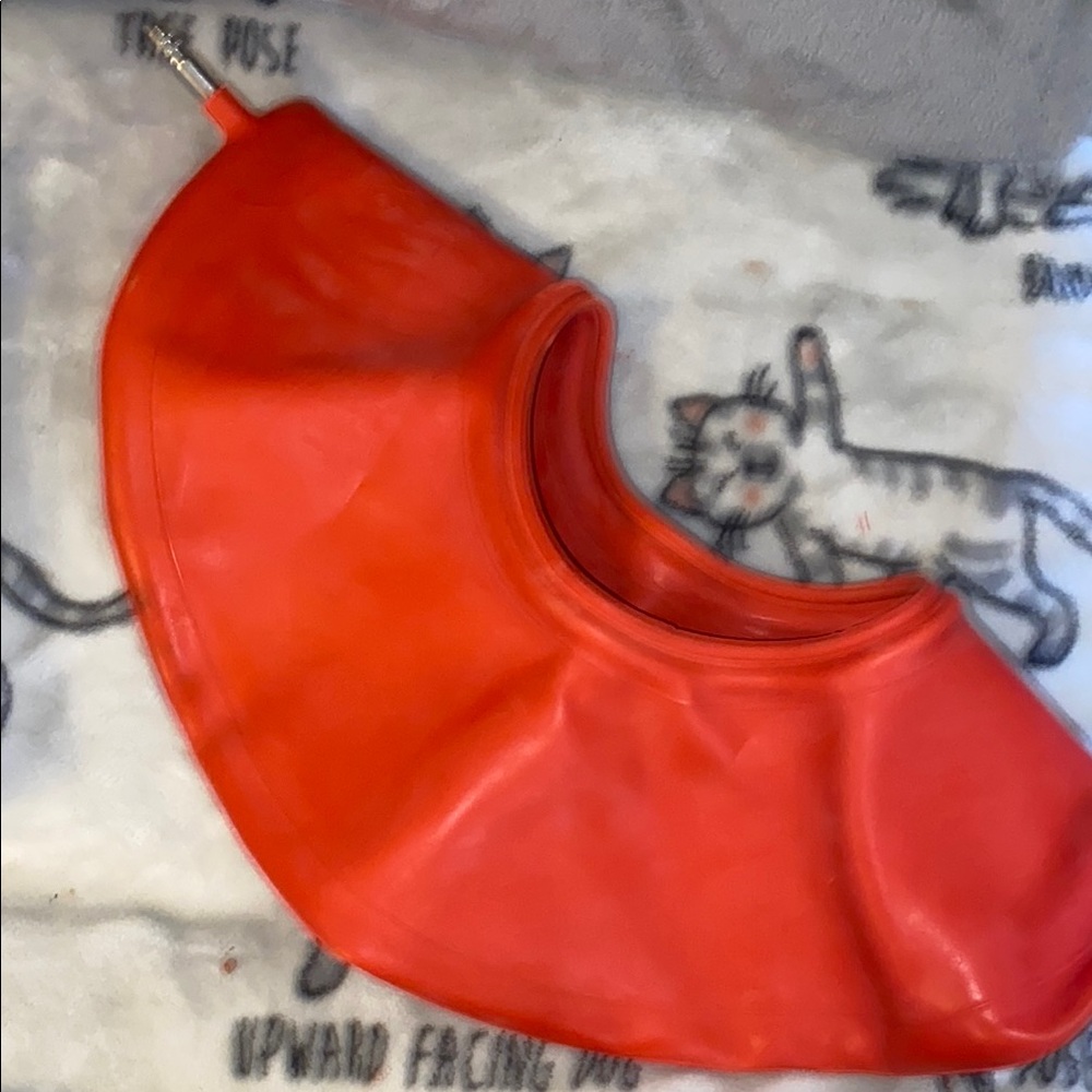 Drive Red Inflatable Rubber Cushion - Picture 15 of 15